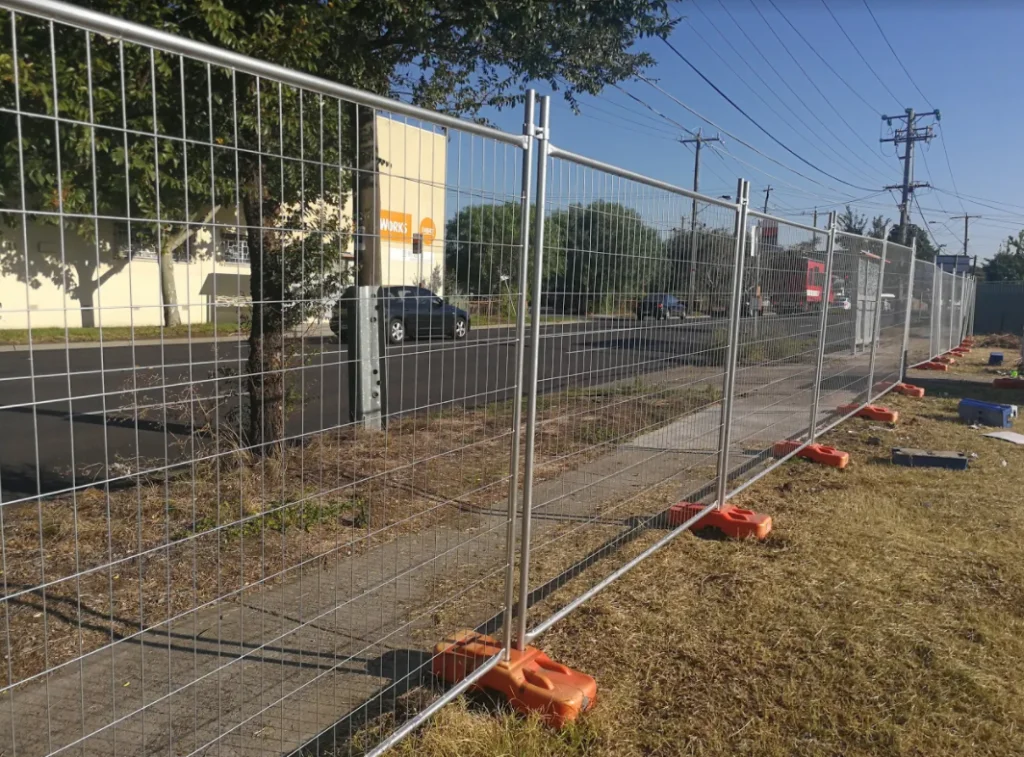 Reliable & FastTemporary Fence Installation